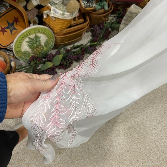 Carie Nightgown - Picture 2 of 5